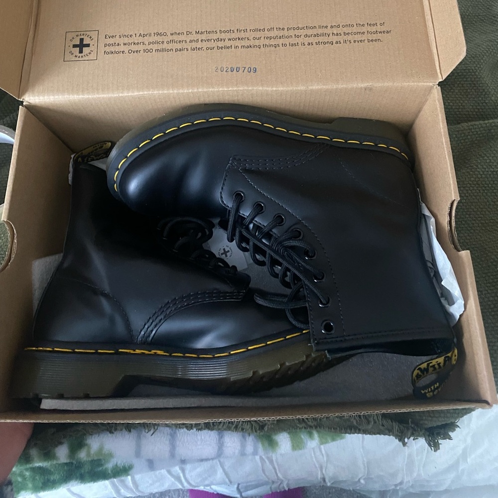 Black 7W Dr. Marten’s